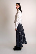 Load image into Gallery viewer, Cyberia Contra Button Down